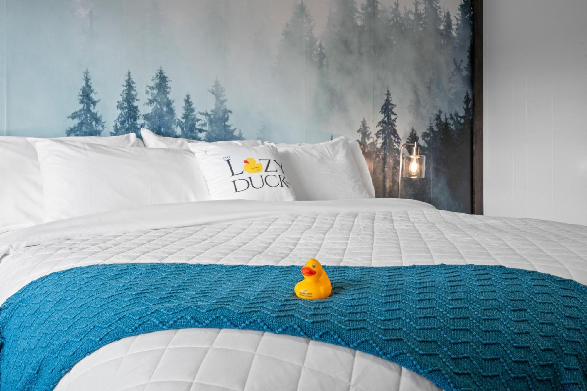 ווסט ילוסטון Lazy Duck Inn מראה חיצוני תמונה